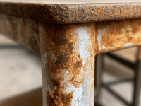 Como consertar pé de mesa enferrujado com segurança