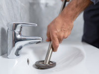 Como fazer um desentupidor caseiro?